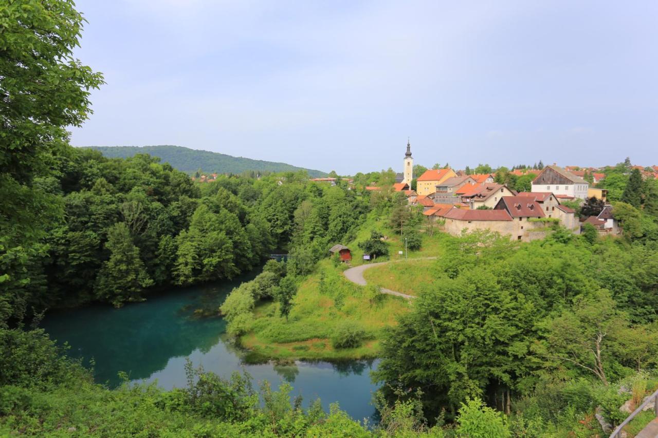 Apartments With A Parking Space Slunj, Plitvice - 18152 外观 照片