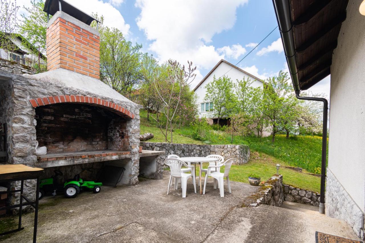 Apartments With A Parking Space Slunj, Plitvice - 18152 外观 照片